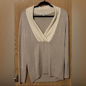 Banana Republic Sweater Cream/Khaki Large